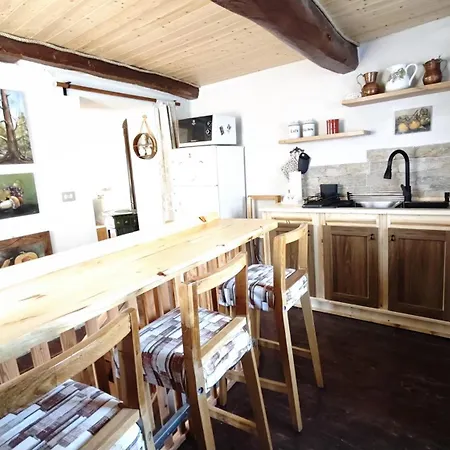 Nyaraló La Casa Di Vic Levice